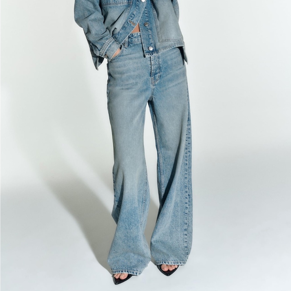 ZW ZARA Wide Leg Jeans - Size 4 - NWOT